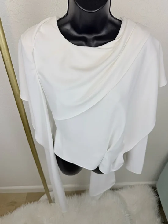 A.W.A.K.E. MODE White Roman Greek Asymmetric Draped Scarf Top - Picture 4 of 16